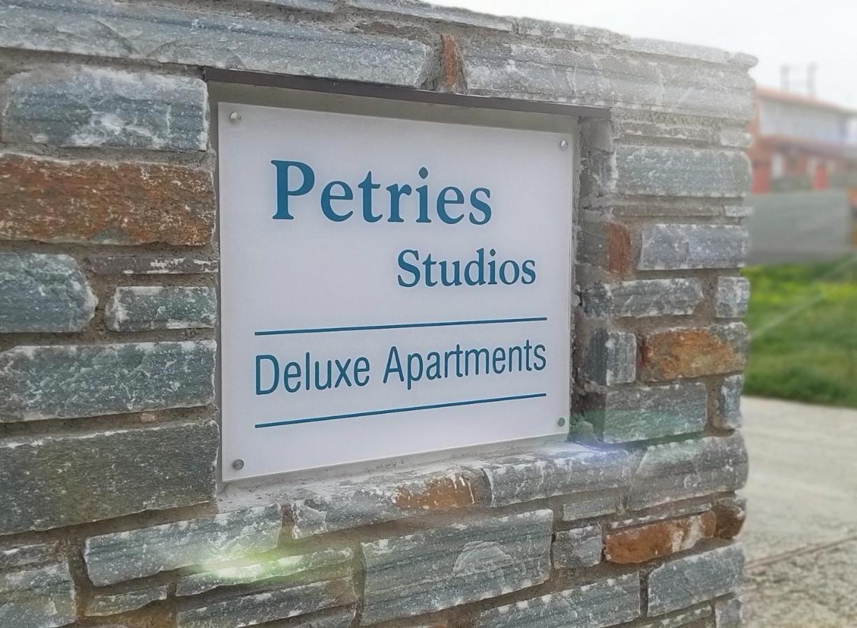 Petries Studios Agioi Apostoloi (Evia) Exterior foto