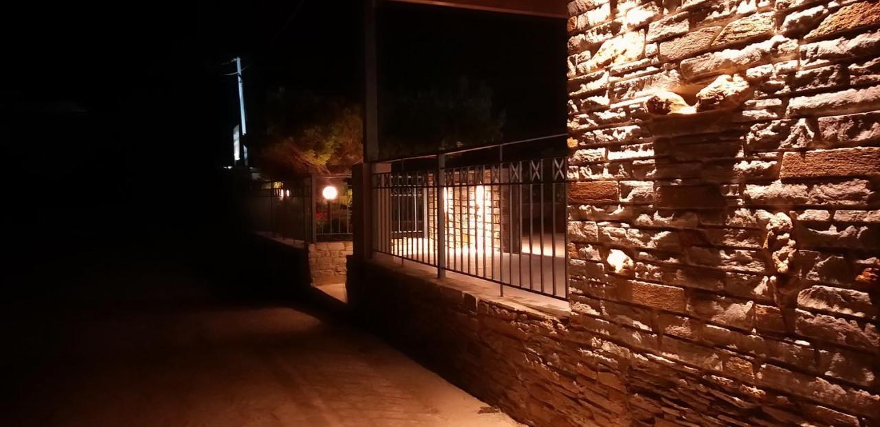 Petries Studios Agioi Apostoloi (Evia) Exterior foto